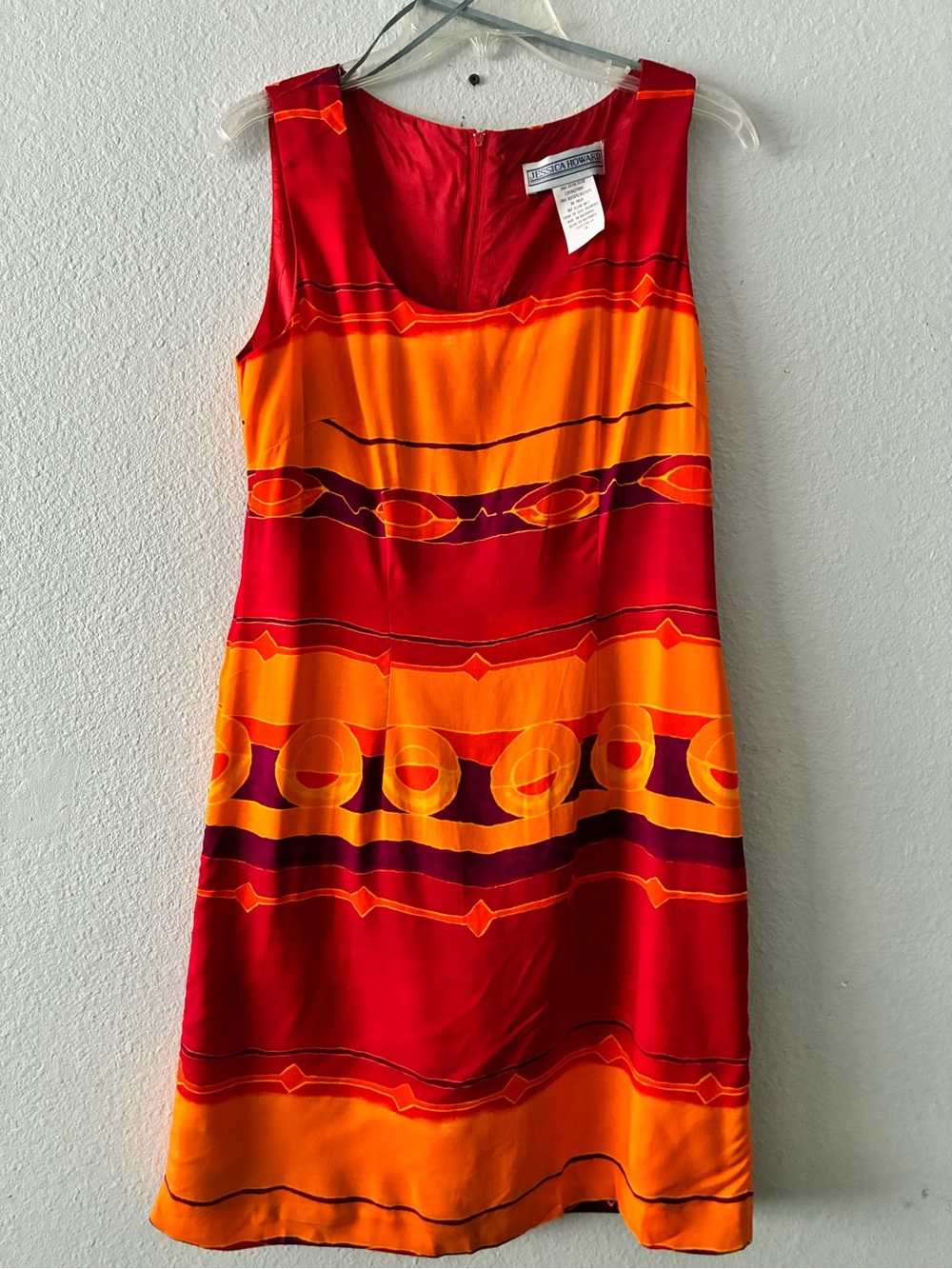 Jessica Howard Red and Orange Sleeveless Shift Dress